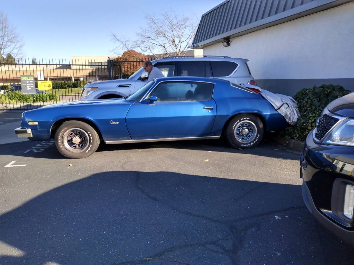 Chevrolet-camaro-1974-blue