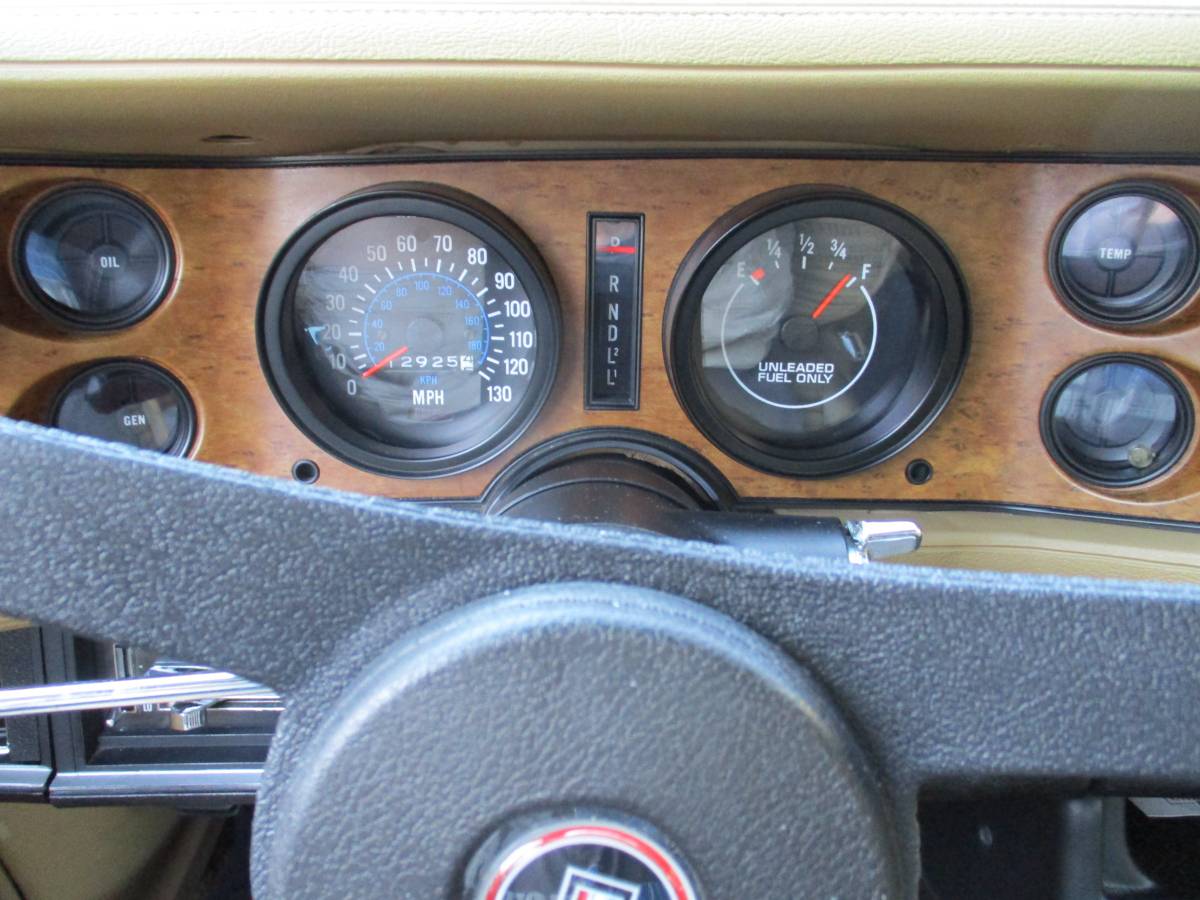 Chevrolet-camaro-1975-1