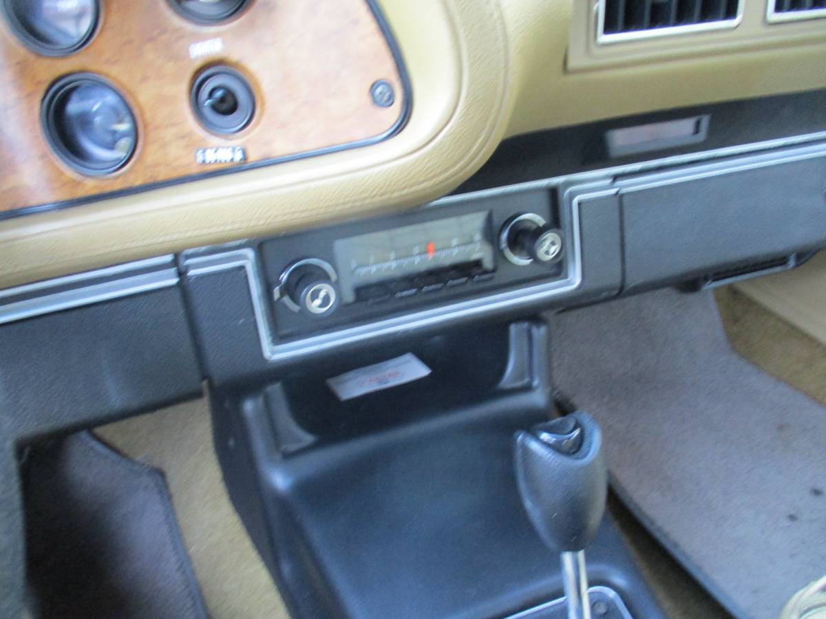 Chevrolet-camaro-1975-2