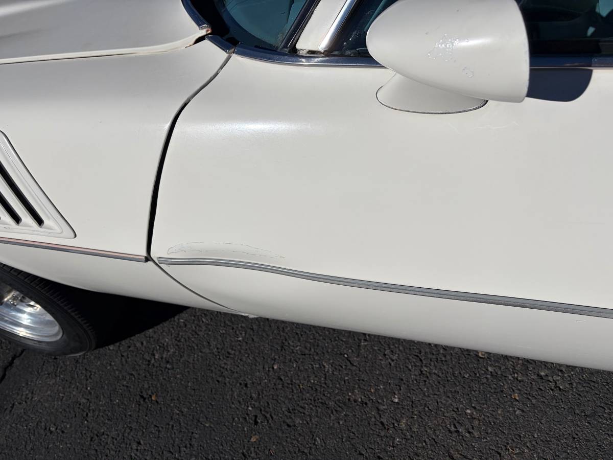 Chevrolet-camaro-1979-white-12