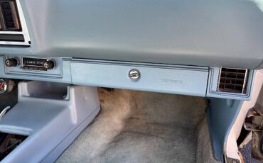 Chevrolet-camaro-1979-white-23