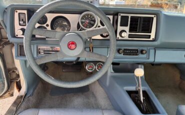 Chevrolet-camaro-1979-white-6