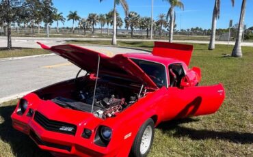 Chevrolet-camaro-1980-red-11
