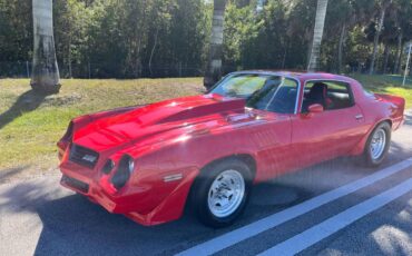 Chevrolet-camaro-1980-red-13