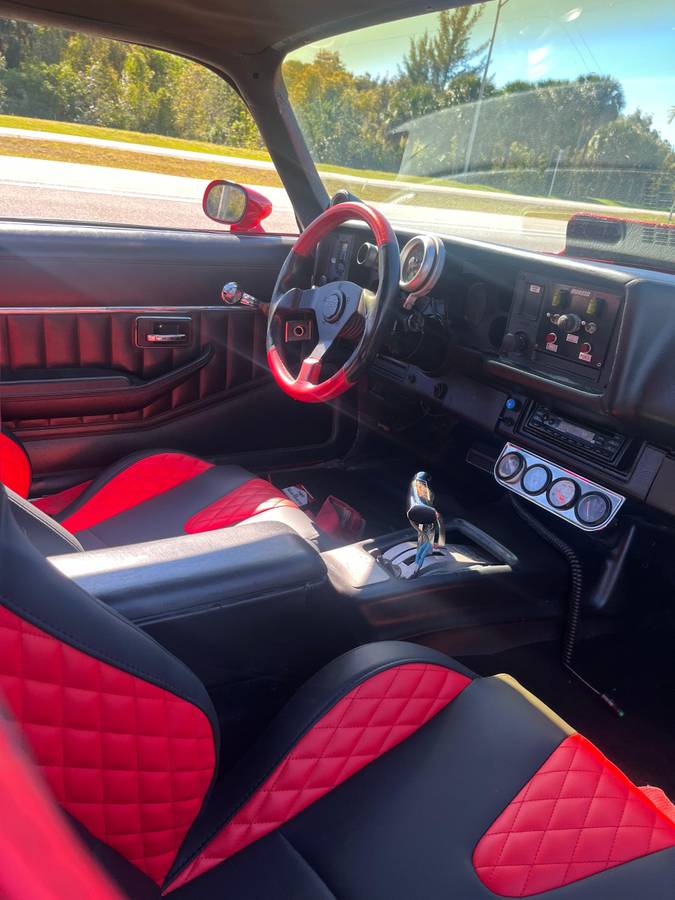 Chevrolet-camaro-1980-red-3