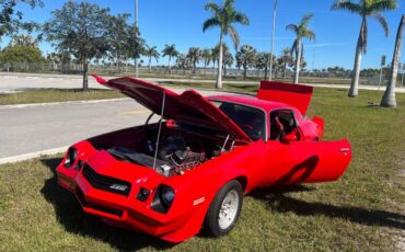 Chevrolet-camaro-1980-red-4