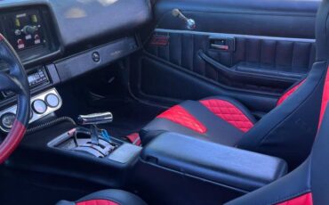 Chevrolet-camaro-1980-red-5