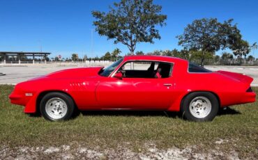 Chevrolet-camaro-1980-red-6