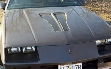 Chevrolet-camaro-1984-grey