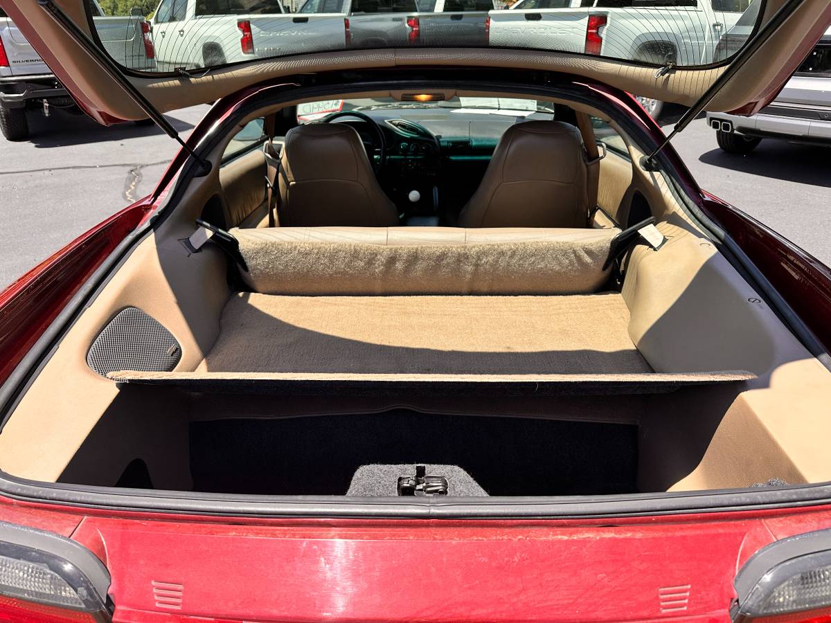 Chevrolet-camaro-sport-coupe-amp-convertible-1995-red-12