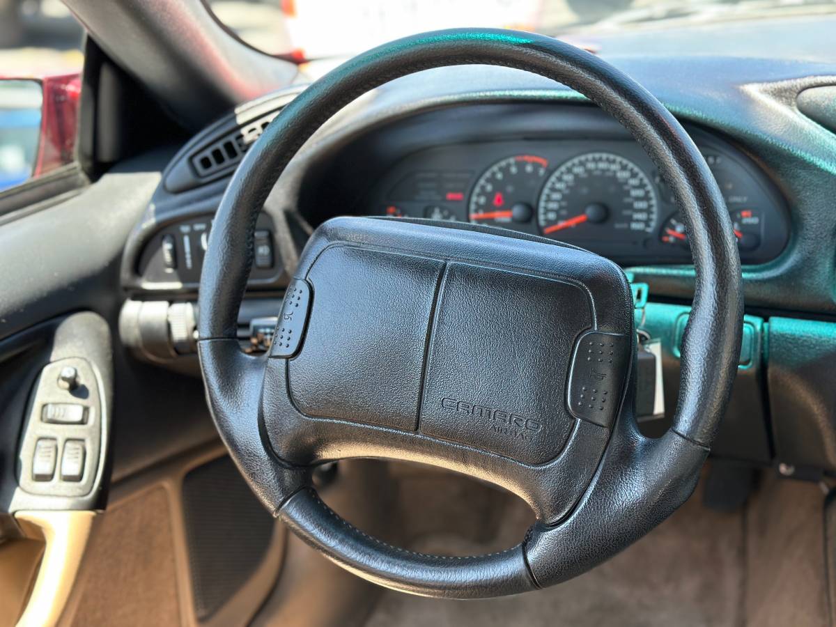 Chevrolet-camaro-sport-coupe-amp-convertible-1995-red-13