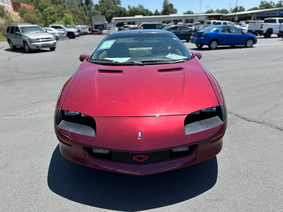 Chevrolet-camaro-sport-coupe-amp-convertible-1995-red-5