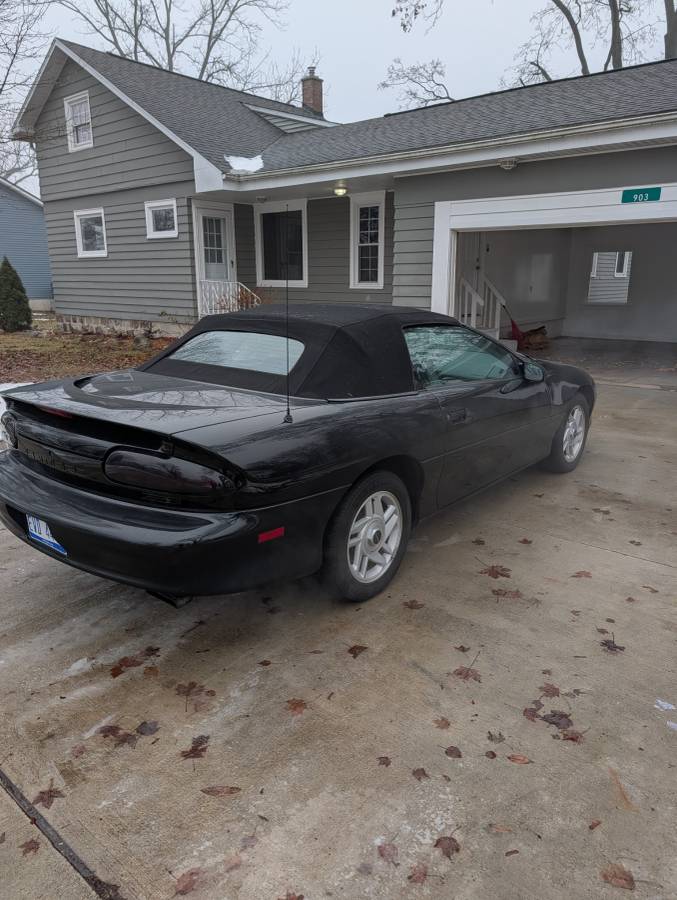 Chevrolet-camaro-z28-1995-black-4