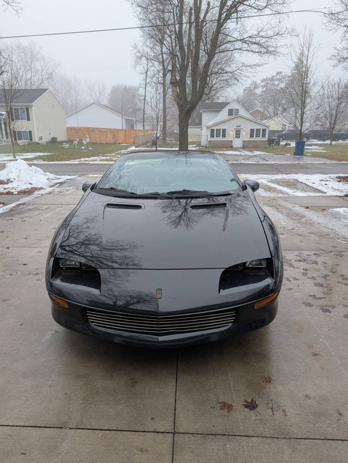 Chevrolet-camaro-z28-1995-black-5