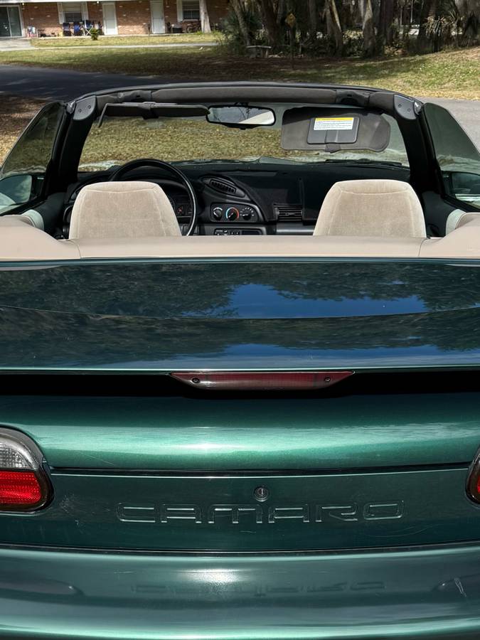 Chevrolet-camaro-z28-1996-green-1