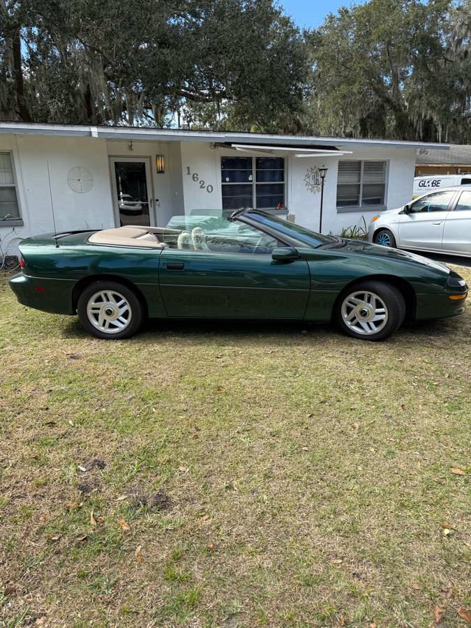 Chevrolet-camaro-z28-1996-green-4