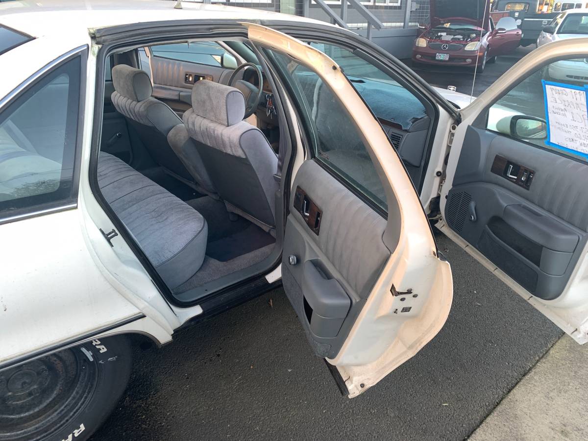 Chevrolet-caprice-9c1-1991-18