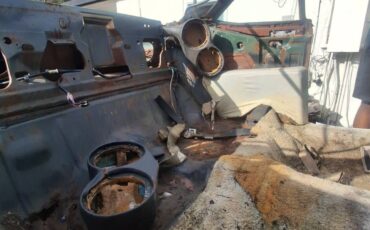 Chevrolet-caprice-classic-1975-green-11