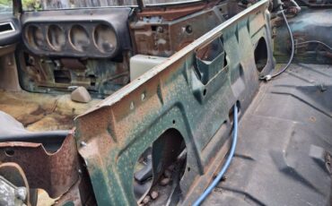 Chevrolet-caprice-classic-1975-green-19