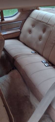 Chevrolet-caprice-classic-1979-brown-10