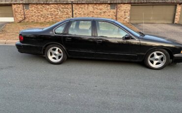 Chevrolet-caprice-classic-amp-classic-wagon-1996-black-2