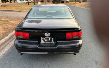 Chevrolet-caprice-classic-amp-classic-wagon-1996-black-3
