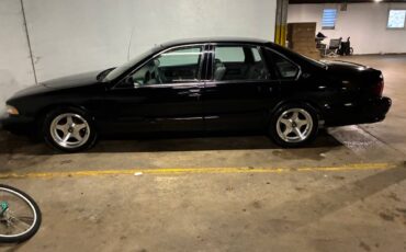 Chevrolet-caprice-classic-amp-classic-wagon-1996-black-5