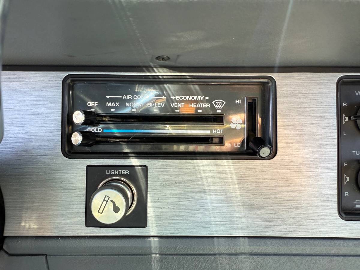 Chevrolet-celebrity-1986-16