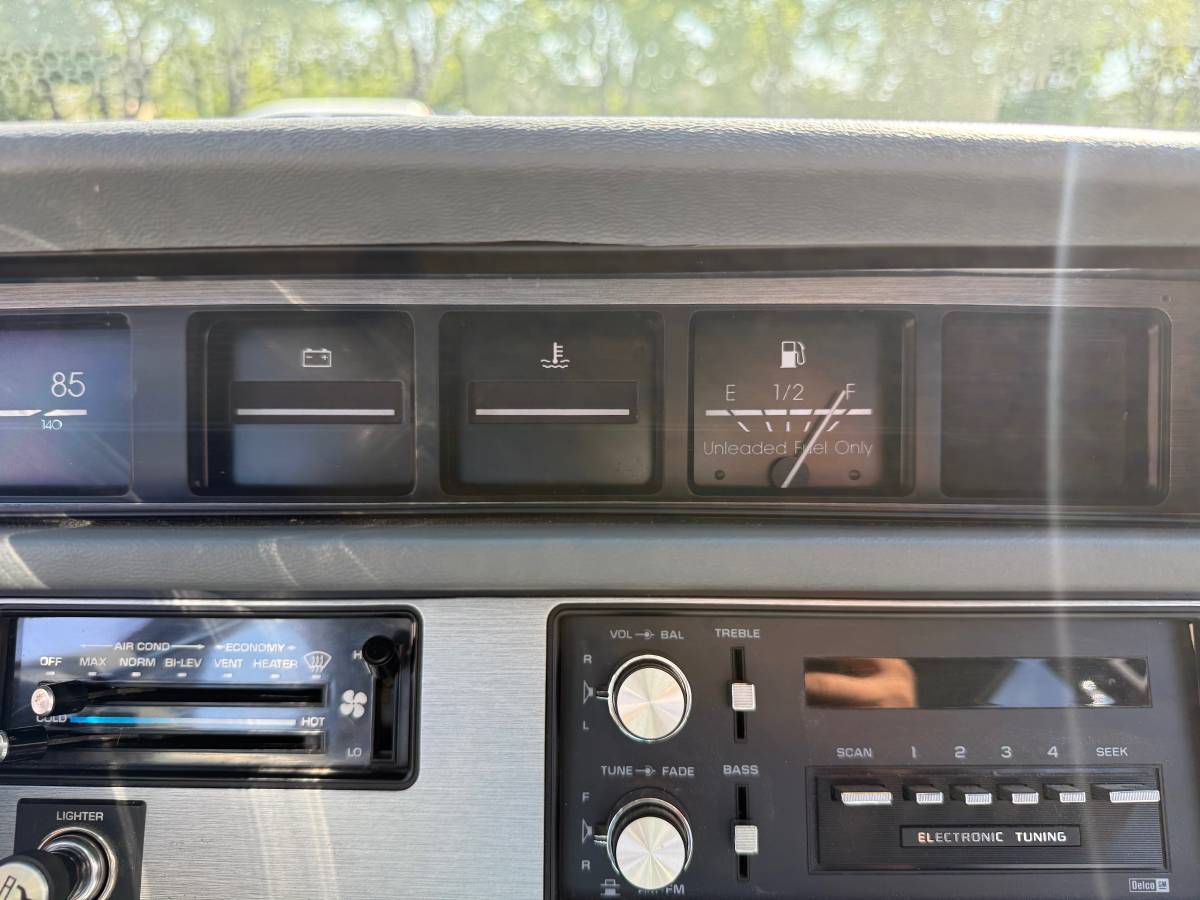 Chevrolet-celebrity-1986-18