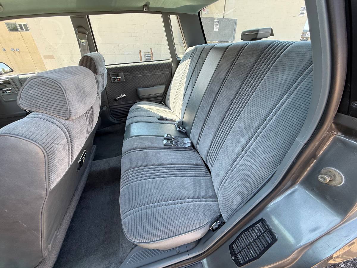 Chevrolet-celebrity-1986-5