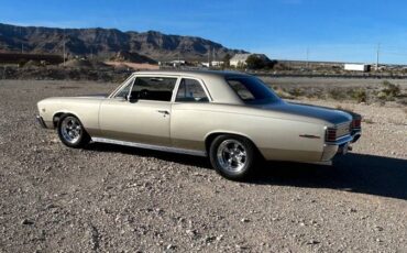 Chevrolet-chevelle-300-1967-custom-3