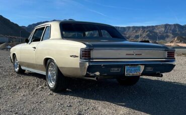 Chevrolet-chevelle-300-1967-custom-4