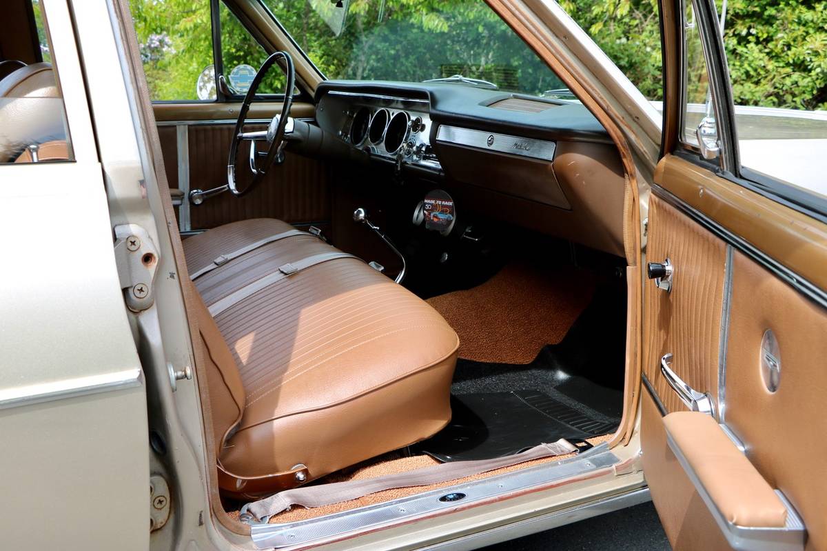 Chevrolet-chevelle-malibu-1964-custom-1