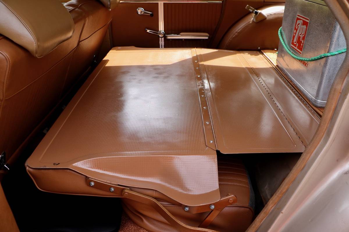 Chevrolet-chevelle-malibu-1964-custom-11