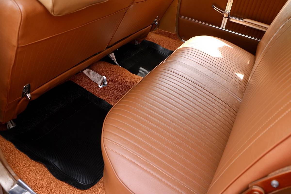 Chevrolet-chevelle-malibu-1964-custom-16