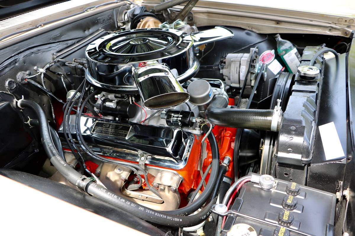 Chevrolet-chevelle-malibu-1964-custom-2