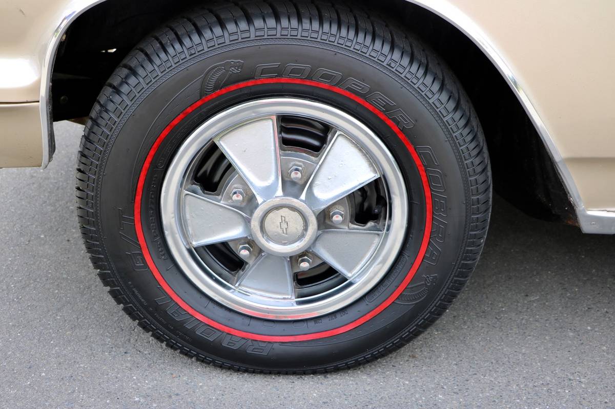 Chevrolet-chevelle-malibu-1964-custom-21