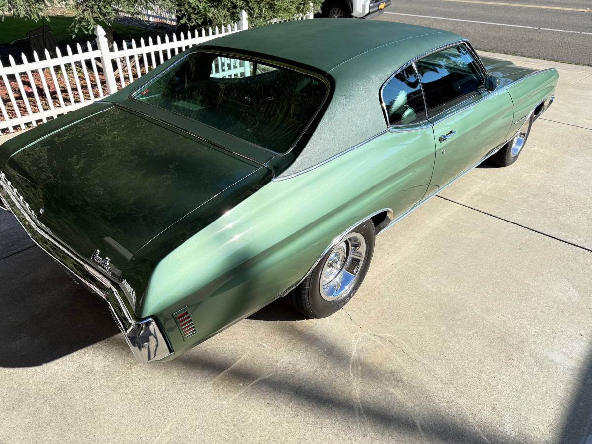 Chevrolet-chevelle-malibu-1970-10