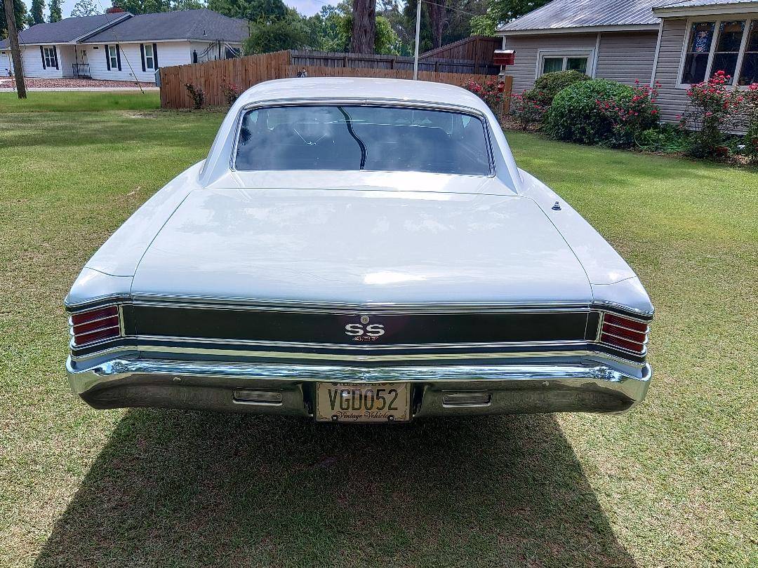 Chevrolet-chevelle-ss-1967-white-6