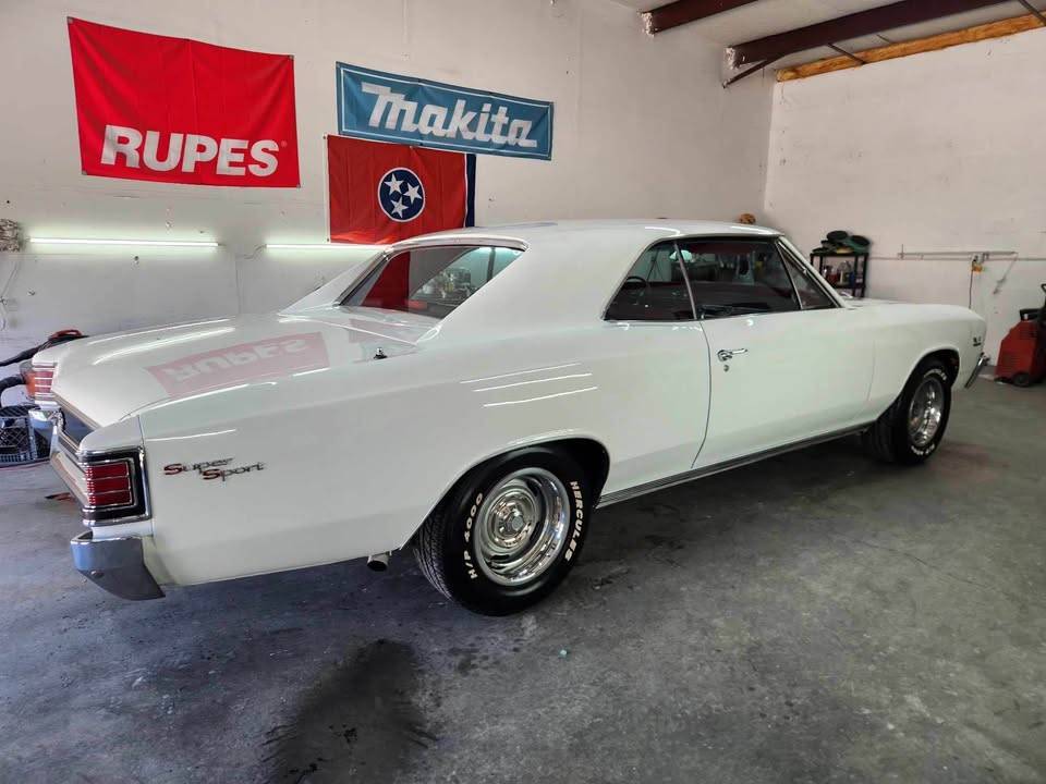Chevrolet-chevelle-ss-1967-white