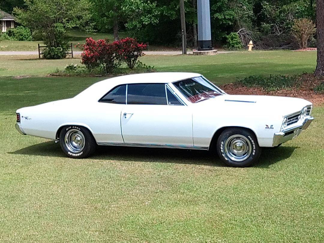 Chevrolet-chevelle-ss-tribute-1967-white-18