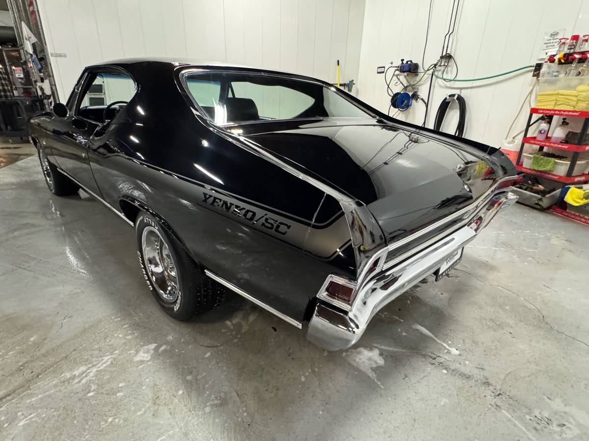 Chevrolet-chevelle-tribute-ss-1968-black-2