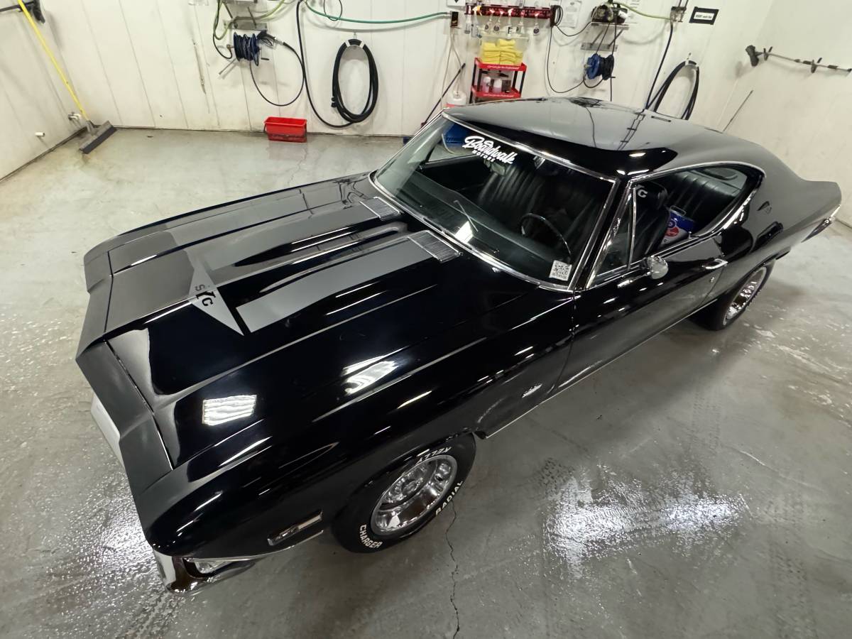 Chevrolet-chevelle-tribute-ss-1968-black-8