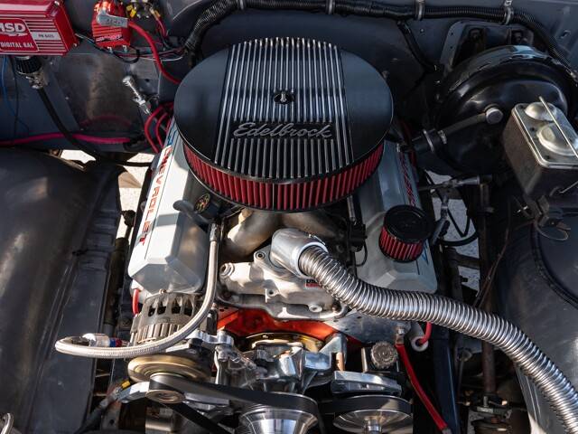 Chevrolet-chevy-c10-1974-custom-12