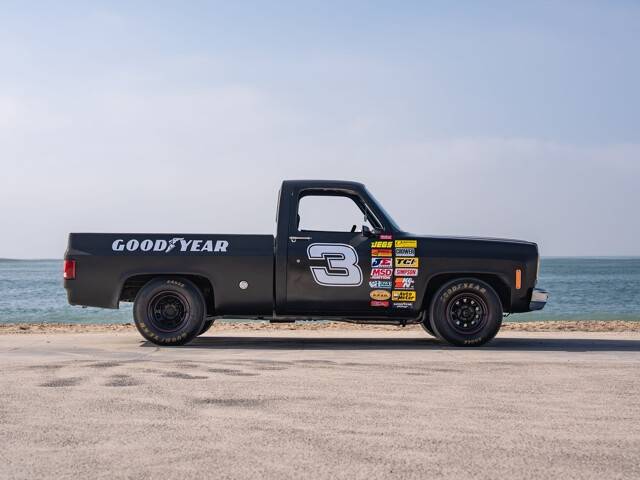 Chevrolet-chevy-c10-1974-custom-16