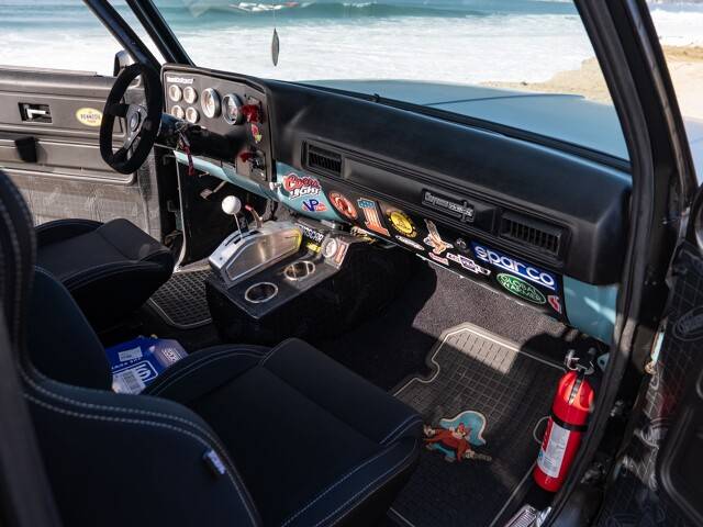 Chevrolet-chevy-c10-1974-custom-22