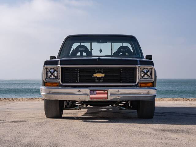 Chevrolet-chevy-c10-1974-custom-8