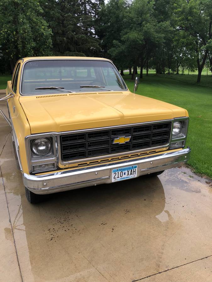 Chevrolet-cheyenne-1979-yellow-3