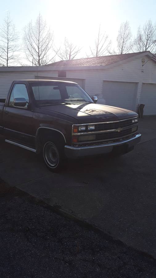Chevrolet-cheyenne-1988-red