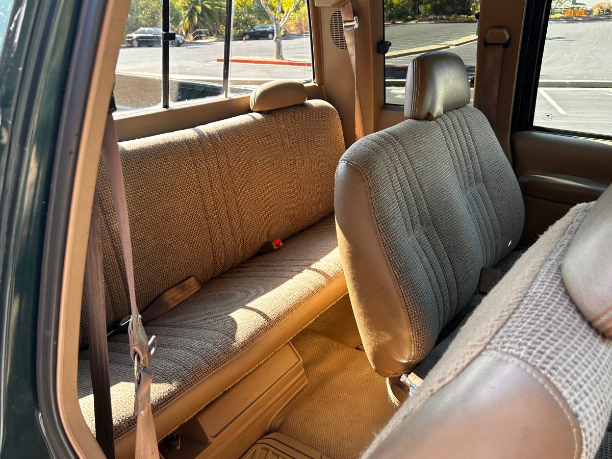 Chevrolet-cheyenne-1995-green-5